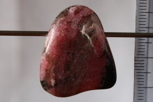 Anhänger gebohrt Rhodonit Unikat